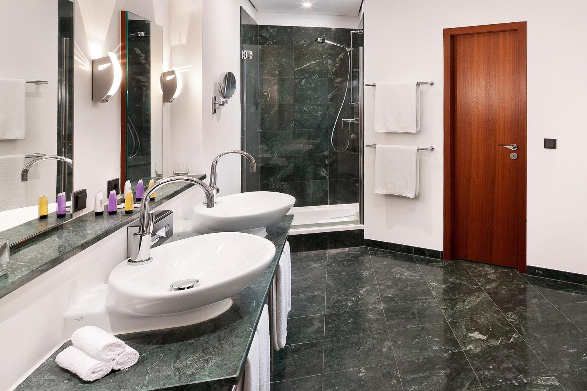 Hotel Innside By Melia Frankfurt Eurotheum